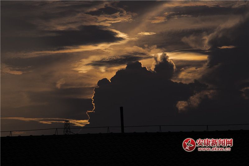 ����Ȼ�Į�(hu��)�P2 �̿���.jpg