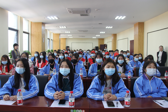 時代青年講奉獻 愛心熱血勇?lián)敗部德殬I(yè)技術學院學生參加血站開放日活動