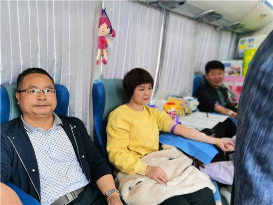 獻血傳真情，為黨旗添光彩 ——三元村春季無償獻血活動側(cè)記